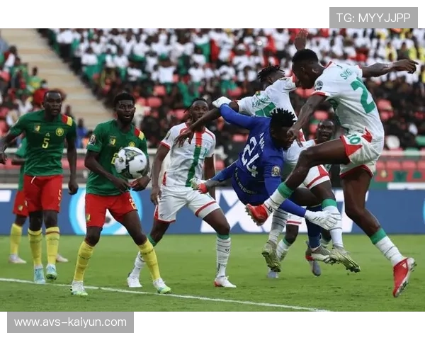 非洲杯科特迪瓦对阵喀麦隆，卫冕冠军与五冠王正面交锋