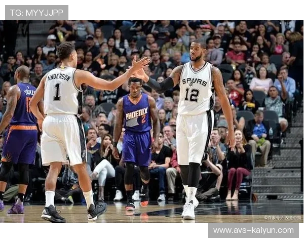 马刺背靠背双杀洛杉矶与金州球队，文班亚马展现成长蜕变